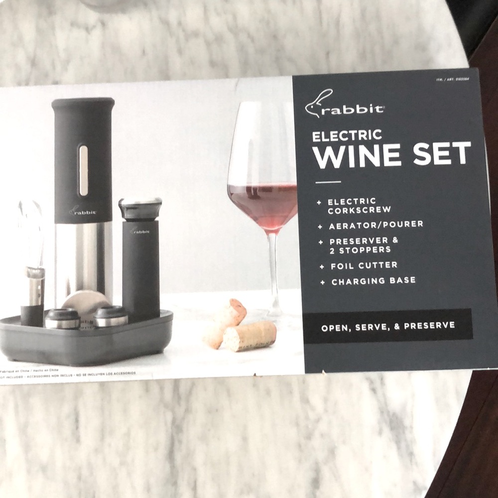 Rabbit Electric Wine Set